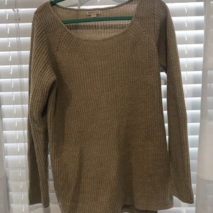 Brown long sleeved sweater